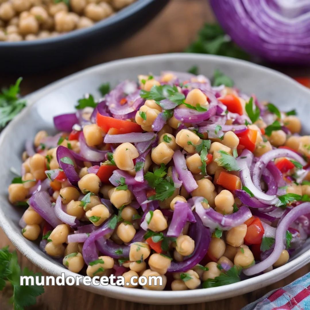 Ensalada de garbanzos con cebolla morada